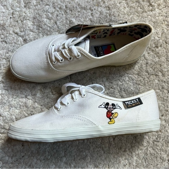 Mickey Unlimited:Deadstock White Canvas Mickey Embroidered Lace Up Sneakers SZ 5 - Picture 14 of 14